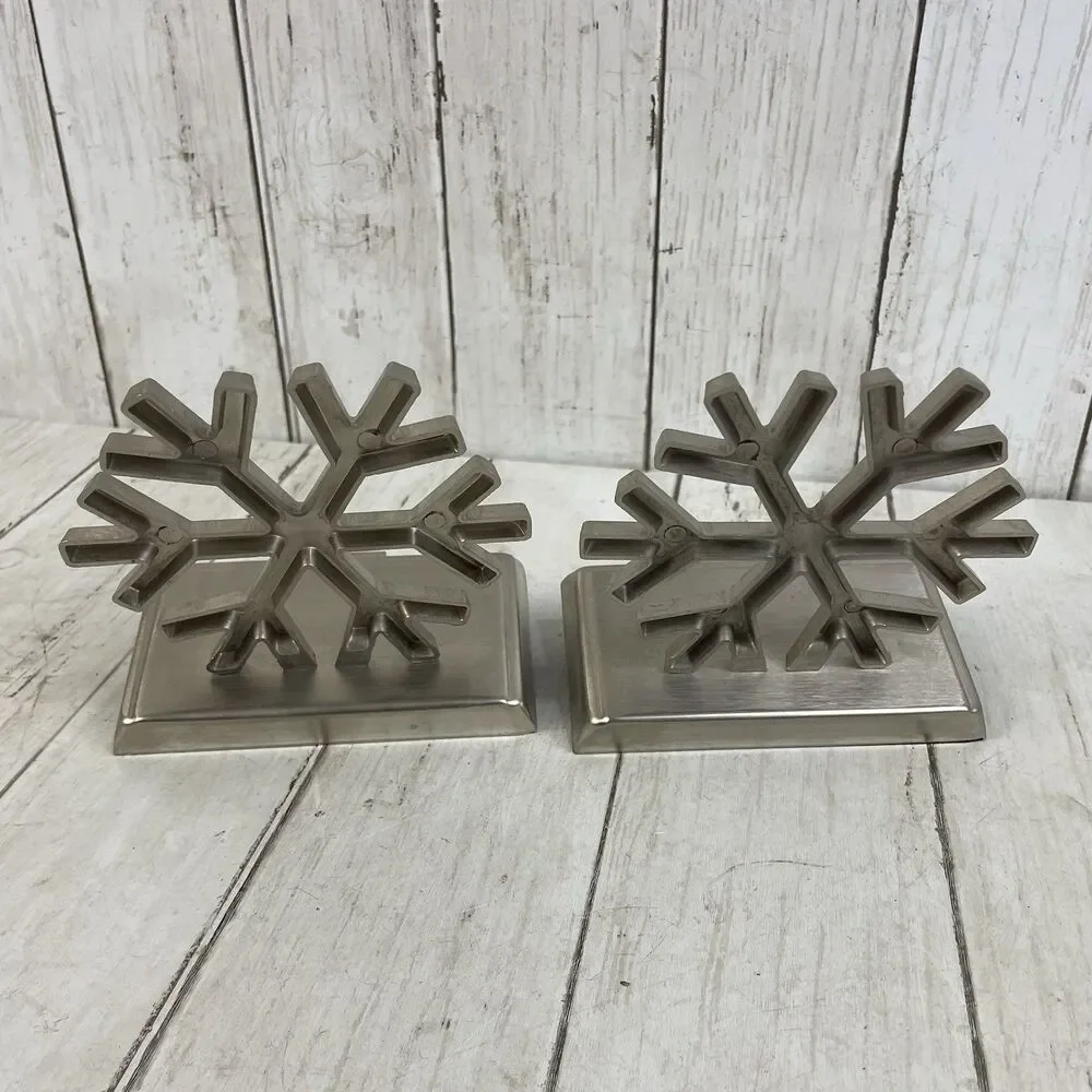 2 Metal Snowflake Christmas Stocking Holders Silver Tone